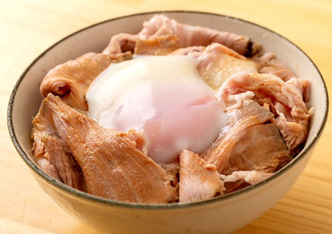 温玉チャーシュー丼